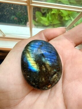 Insanely flashy Labradorite Palm Stone — Blue-Green Flas